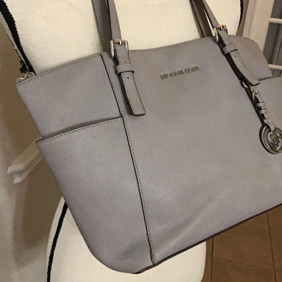 COPY - Michael Kors gray jet set shoulder bag - Picture 11 of 17